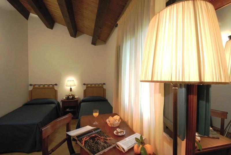 Hotel Relais Angimbe كالاتافيمي المظهر الخارجي الصورة